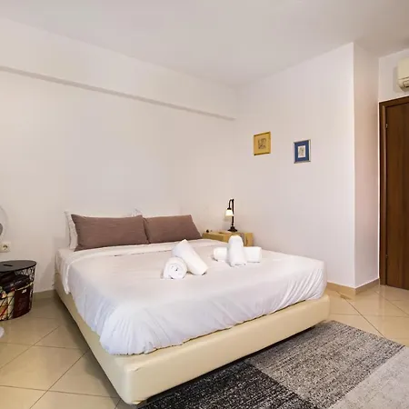 Spacious Modern Apartments With Great Rooftop View Athens Exterior photo
