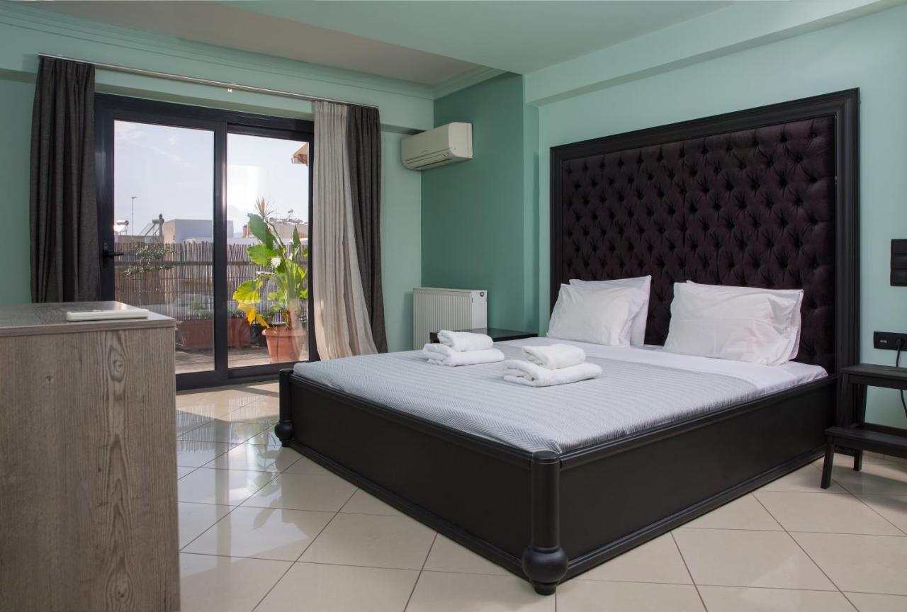 Spacious Modern With Great Rooftop View Apartment