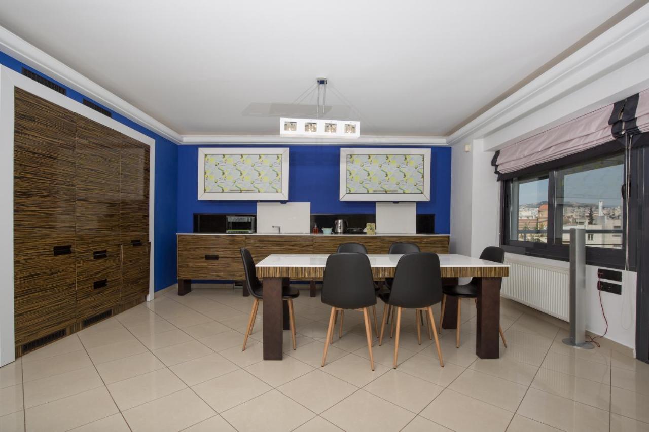 Apartment Spacious Modern With Great Rooftop View