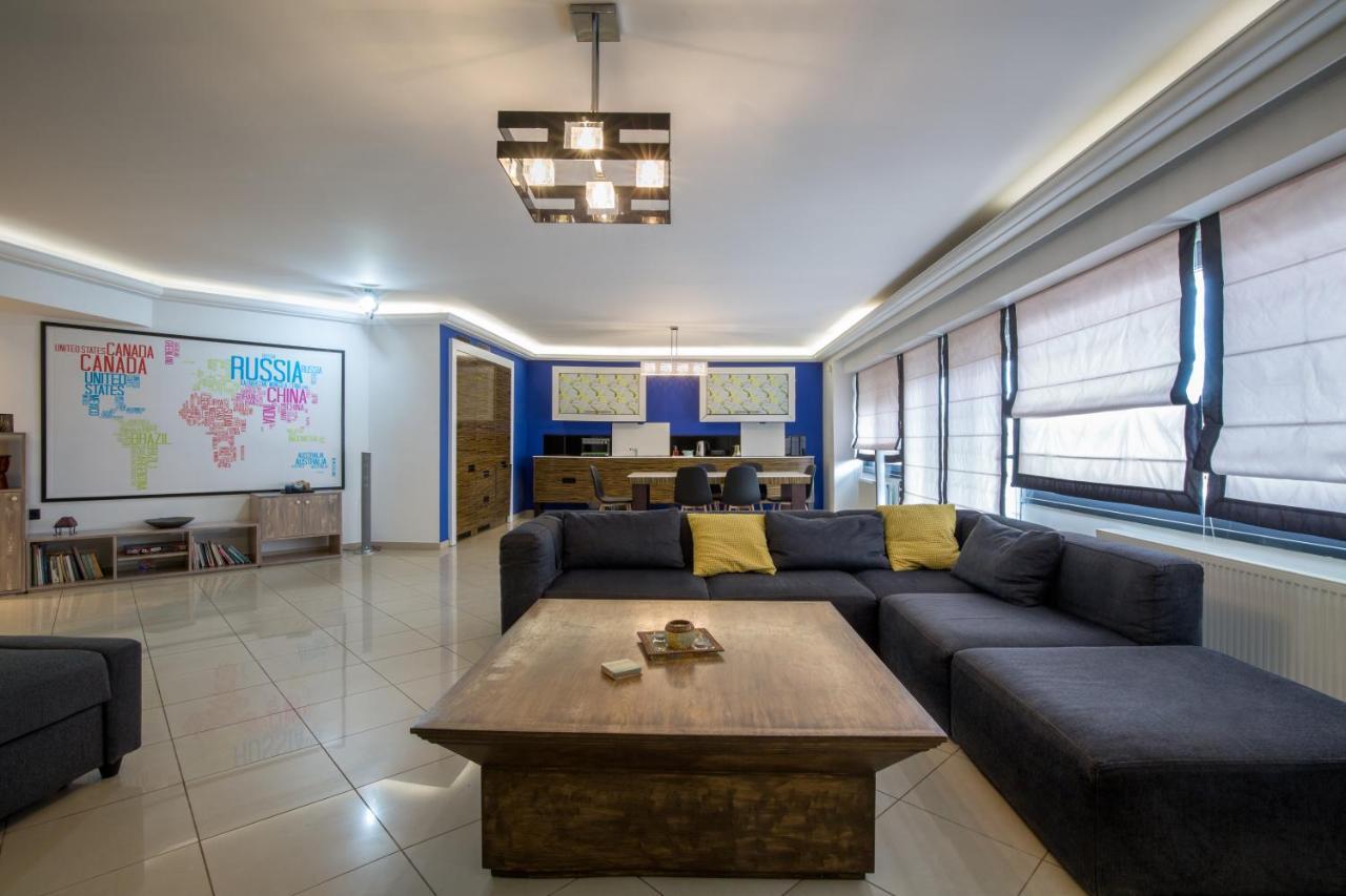 Apartment Spacious Modern With Great Rooftop View Athens