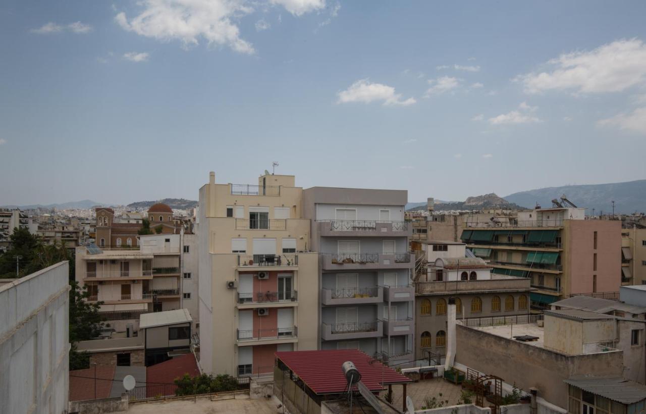 Spacious Modern With Great Rooftop View *