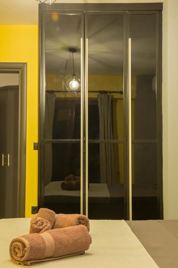 Apartment Spacious Modern With Great Rooftop View Athens
