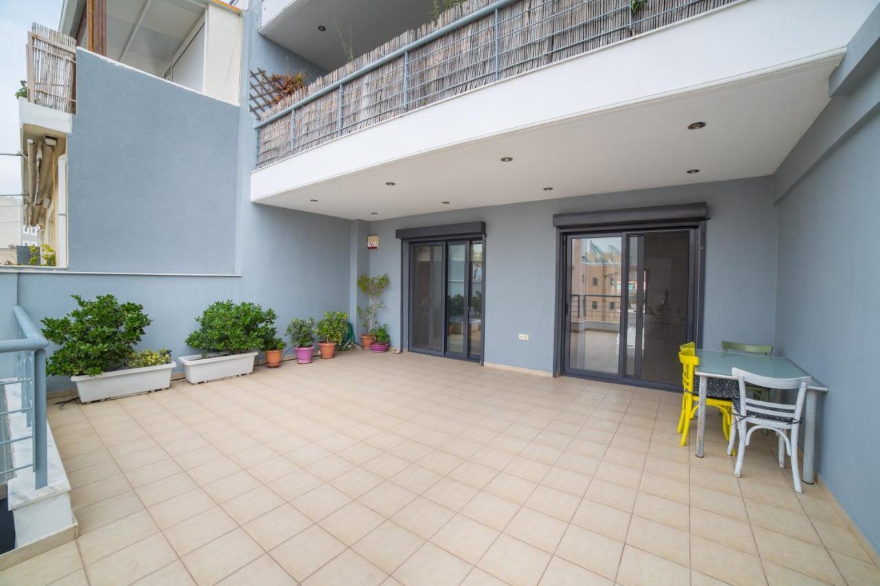 Spacious Modern With Great Rooftop View Apartment *