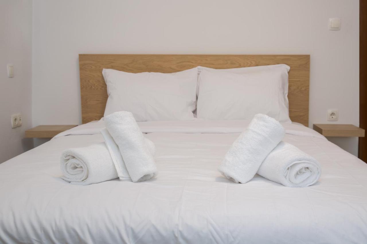 Spacious Modern With Great Rooftop View Athens
