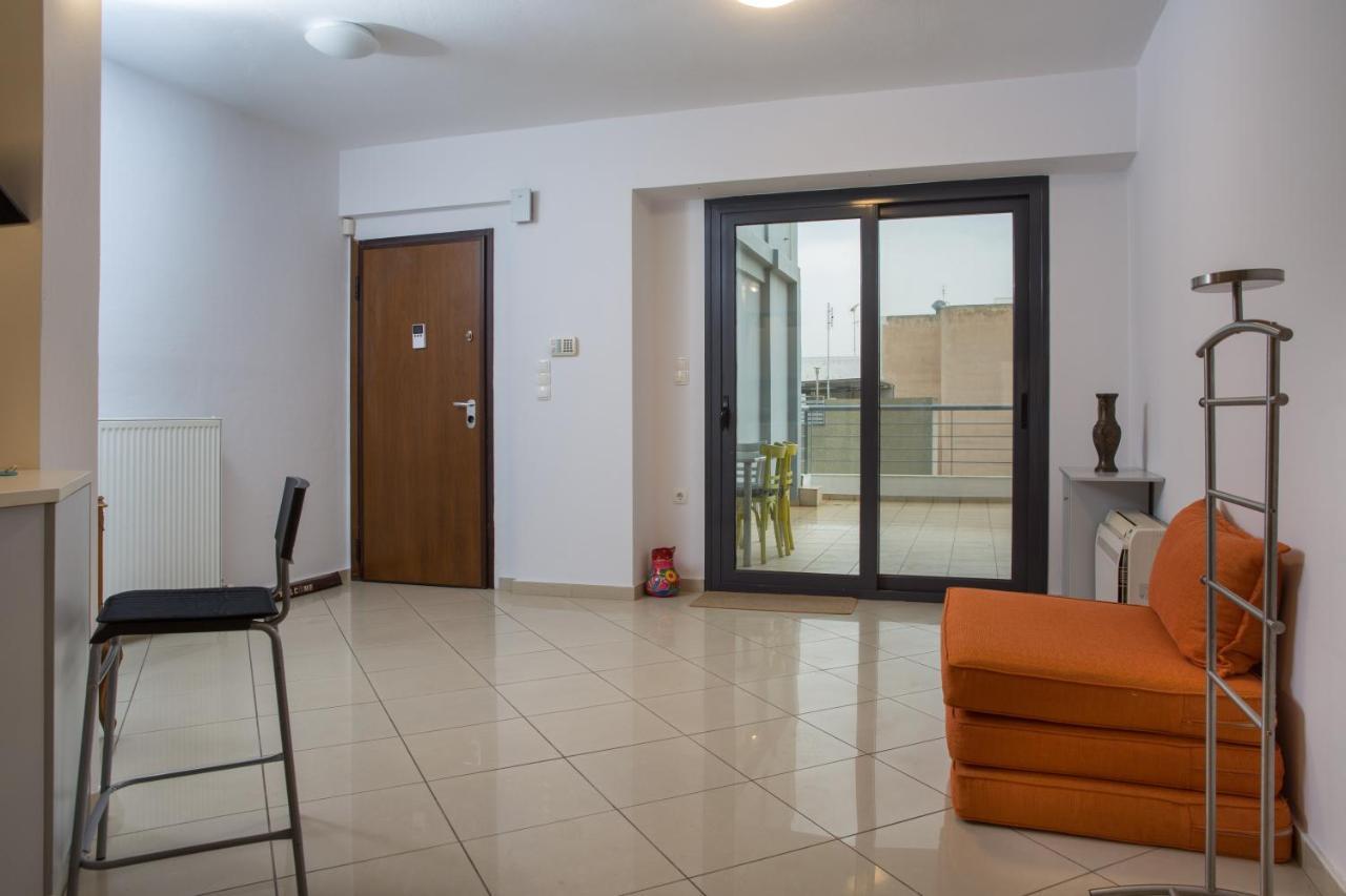 Spacious Modern With Great Rooftop View Apartment