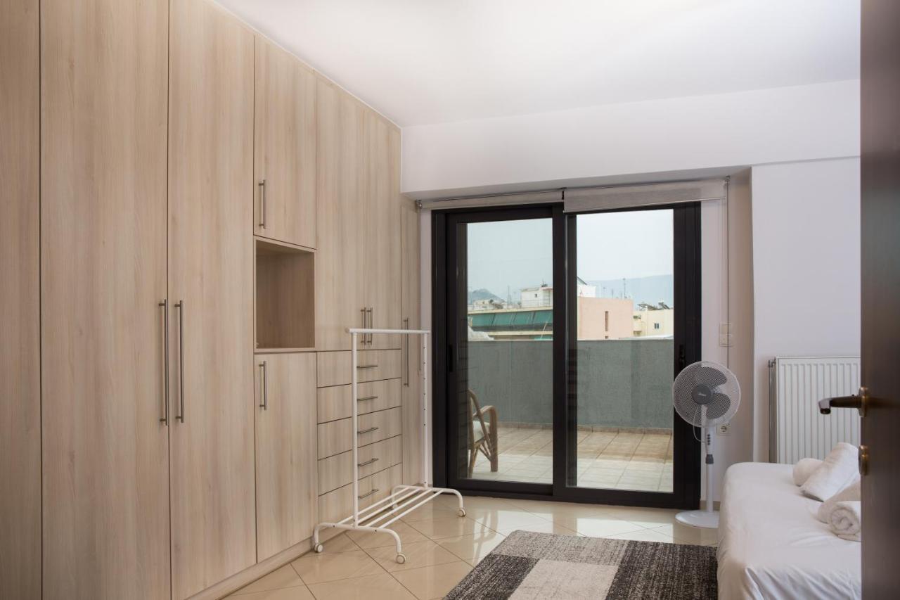 Apartment Spacious Modern With Great Rooftop View Athens